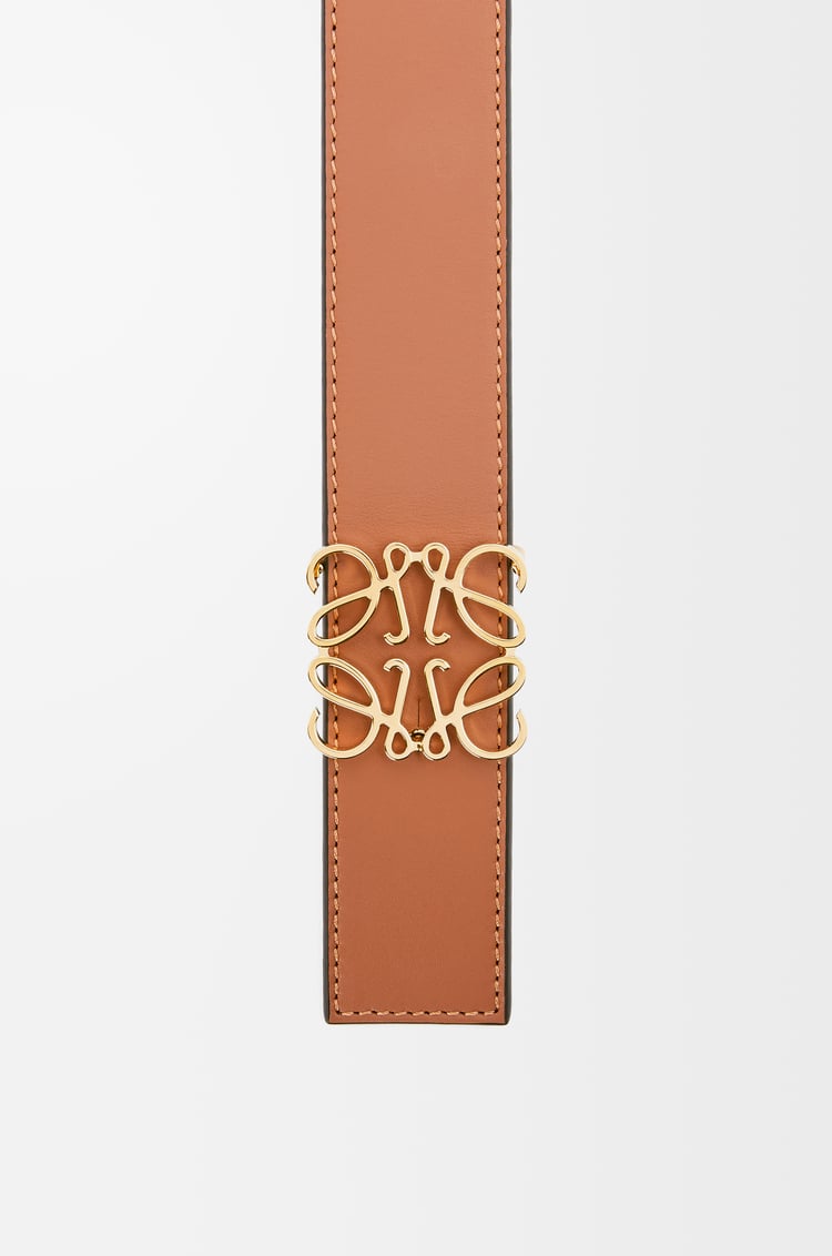 LOEWE Cinturón reversible Anagram en piel de ternera Bronceado/Negro/Dorado