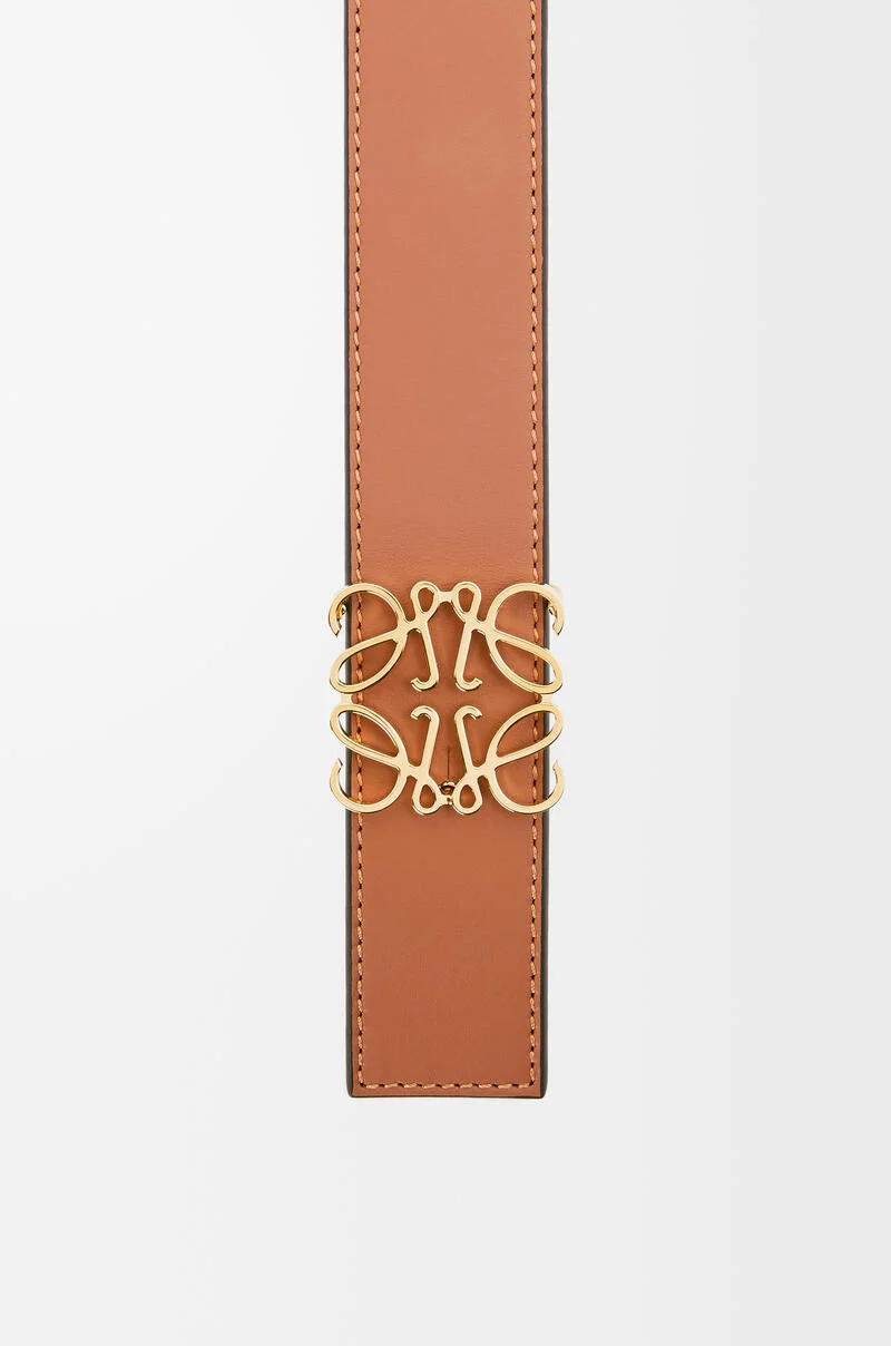 LOEWE Cinturón reversible Anagram en piel de ternera lisa Bronceado/Negro/Dorado