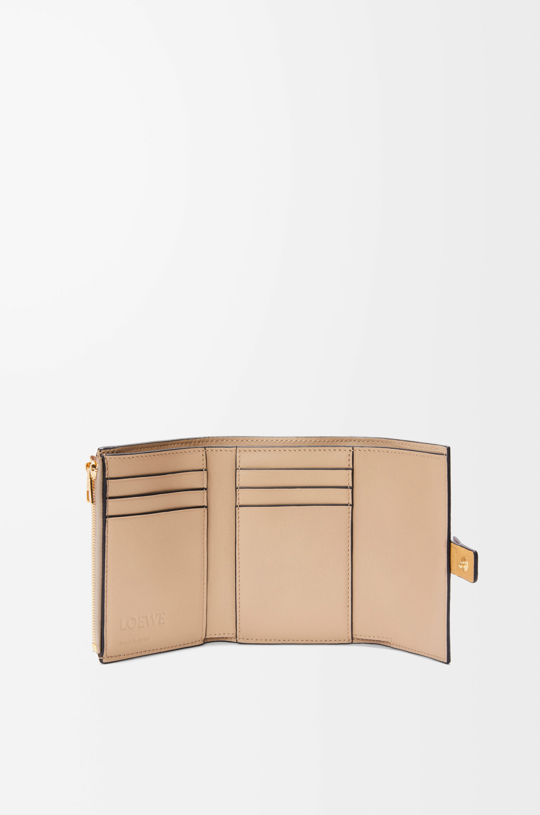三越伊勢丹 | LOEWE/ロエベ通販 | バーティカル ウォレット スモール(ソフトグレインカーフ)【送料無料】 | ISETAN  MITSUKOSHI LUXURY