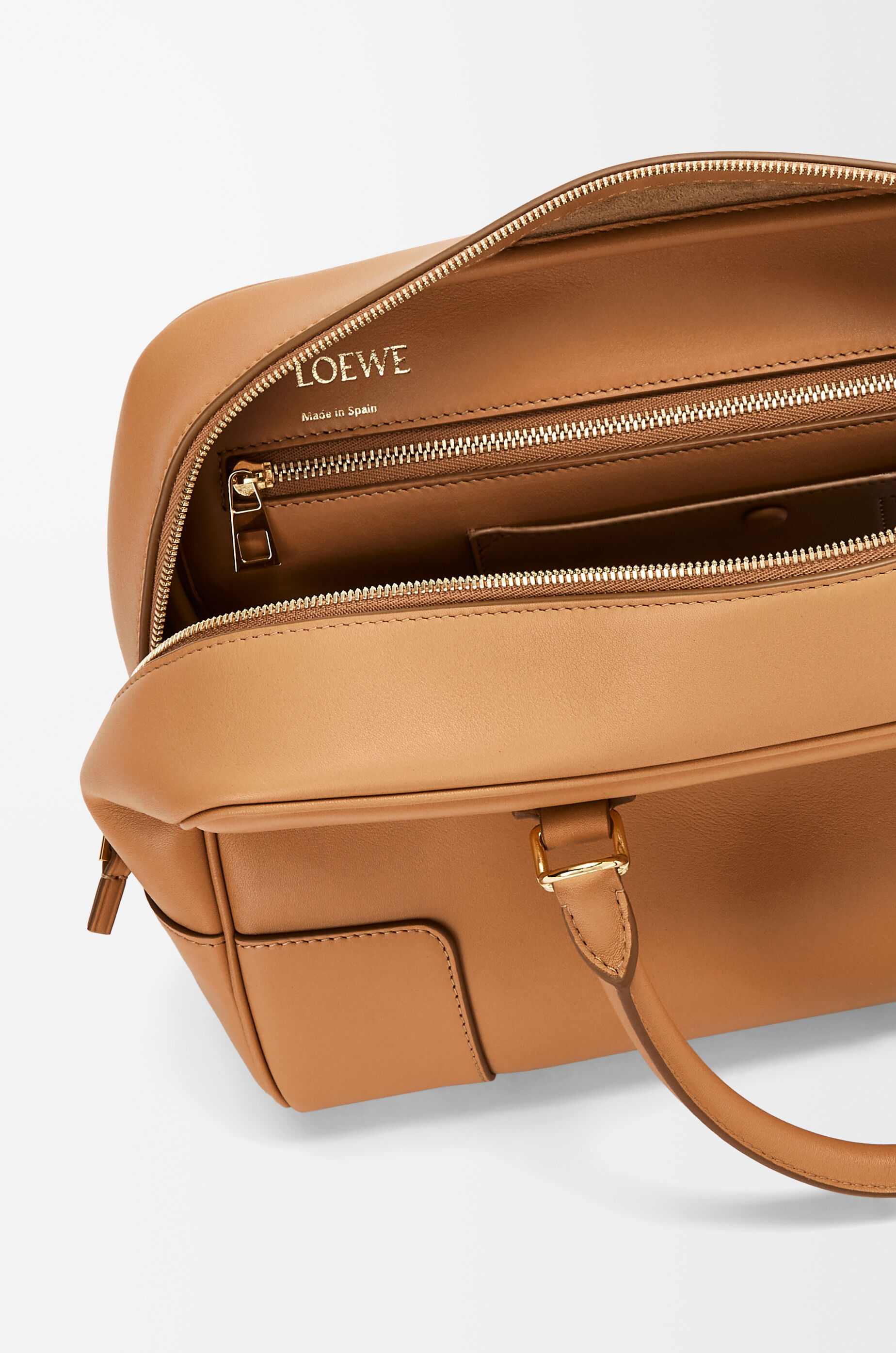 アマソナ28 バッグ(ナパカーフ) ベージュ - LOEWE アマソナ28 バッグ(ナパカーフ) ベージュ - LOEWE