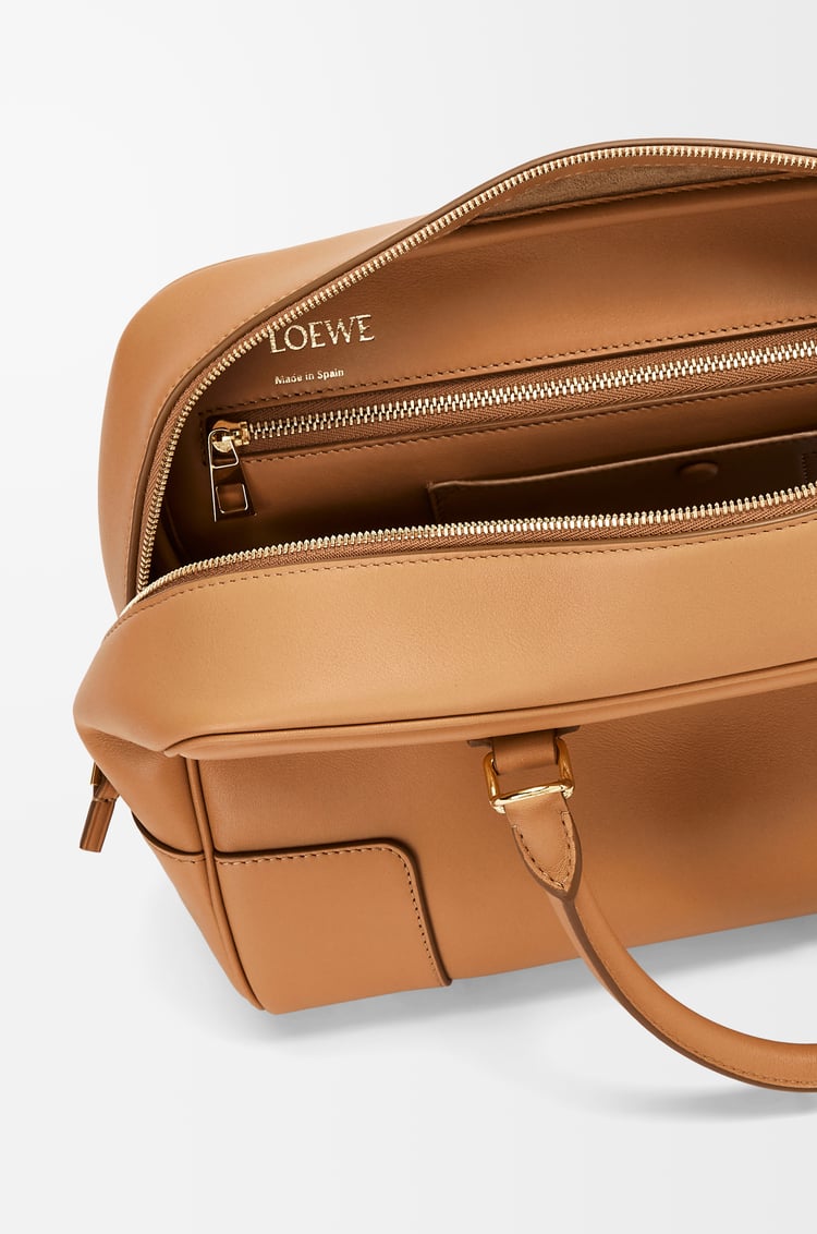 LOEWE アマソナ28 バッグ（ナパカーフ） ウォームデザート