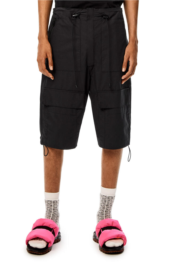 LOEWE Utility cargo bermuda shorts in cotton Black pdp_rd