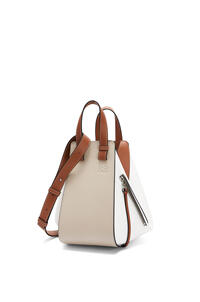 LOEWE Small Hammock bag in classic calfskin Light Oat/Soft White pdp_rd