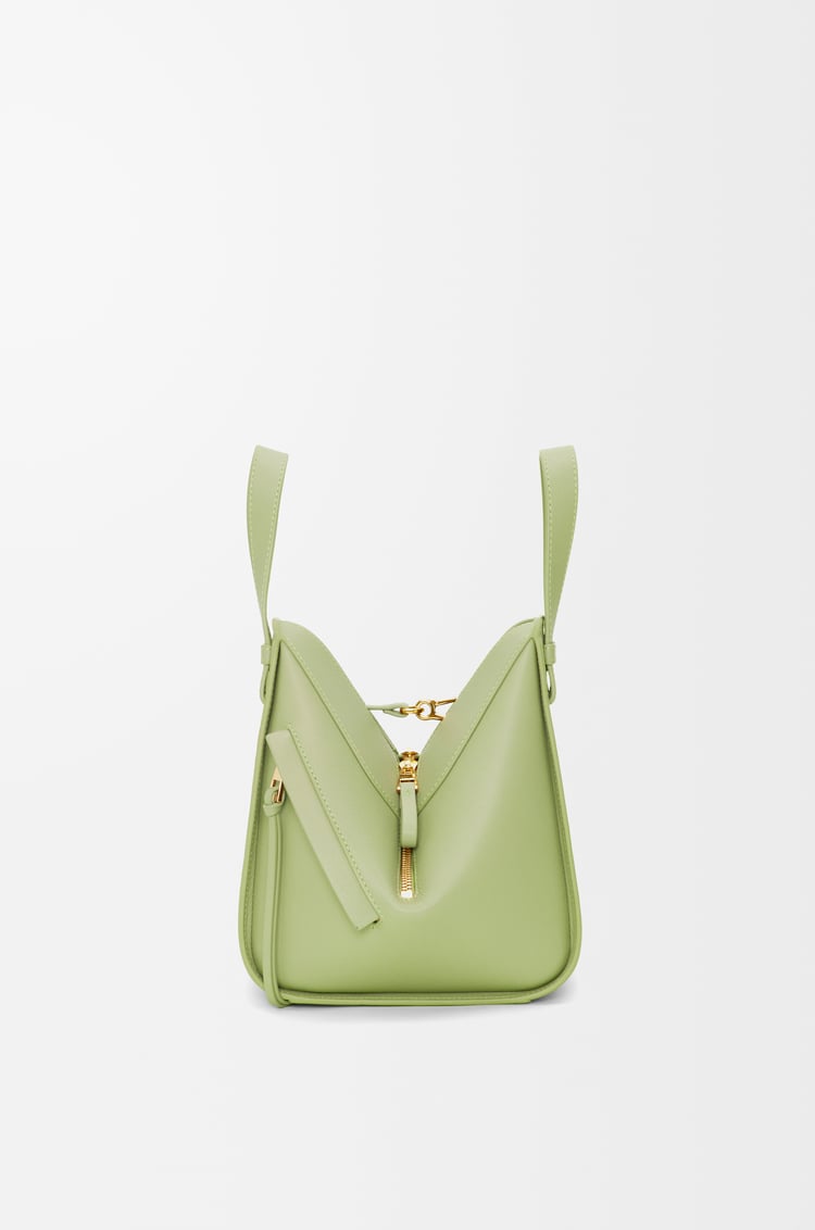 LOEWE ハンモックバッグ コンパクト（クラシックカーフ） ライトペアー