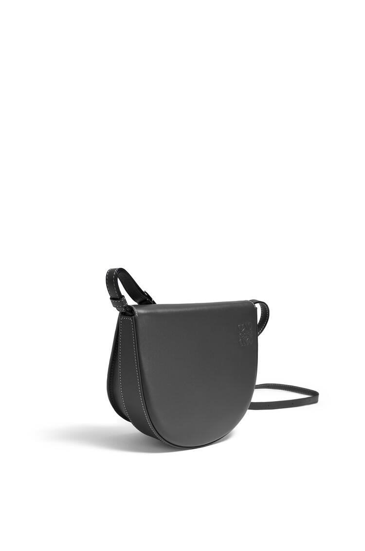 LOEWE Heel bag in soft calfskin Black pdp_rd