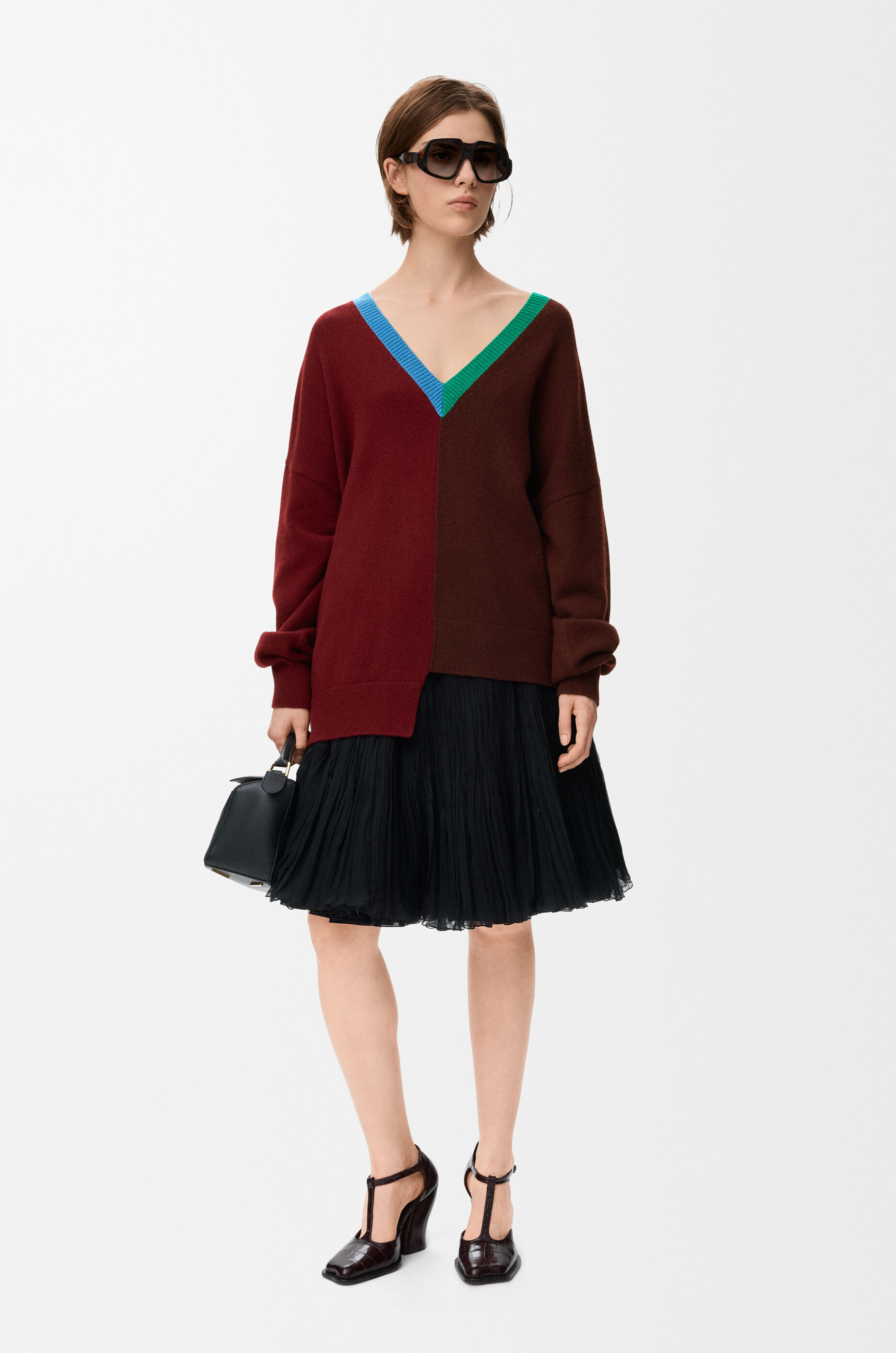 【新品 ・タグ付き】ロエベ LOEWE アシンメトリーニット LOEWE（ロエベ） アナグラム ロゴ アシンメトリー カシミヤ ニット