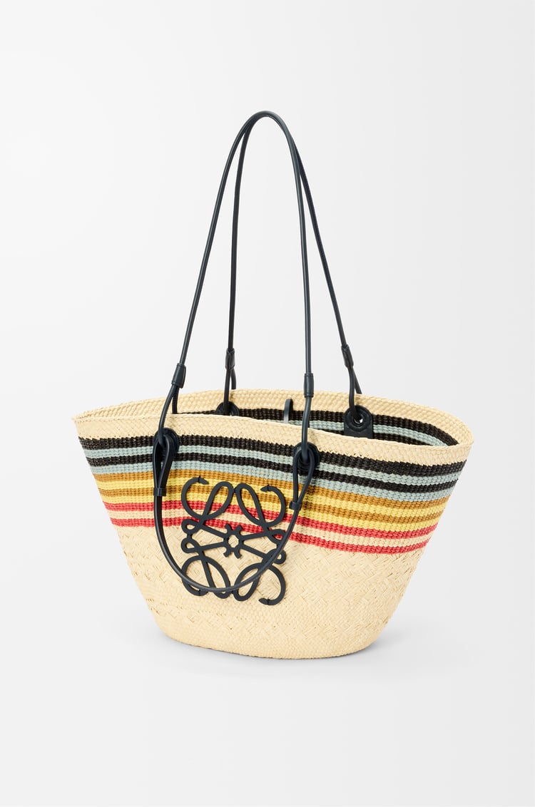 LOEWE Bolso capazo Anagram mediano en palma de iraca y piel de ternera Natural/Multicolor