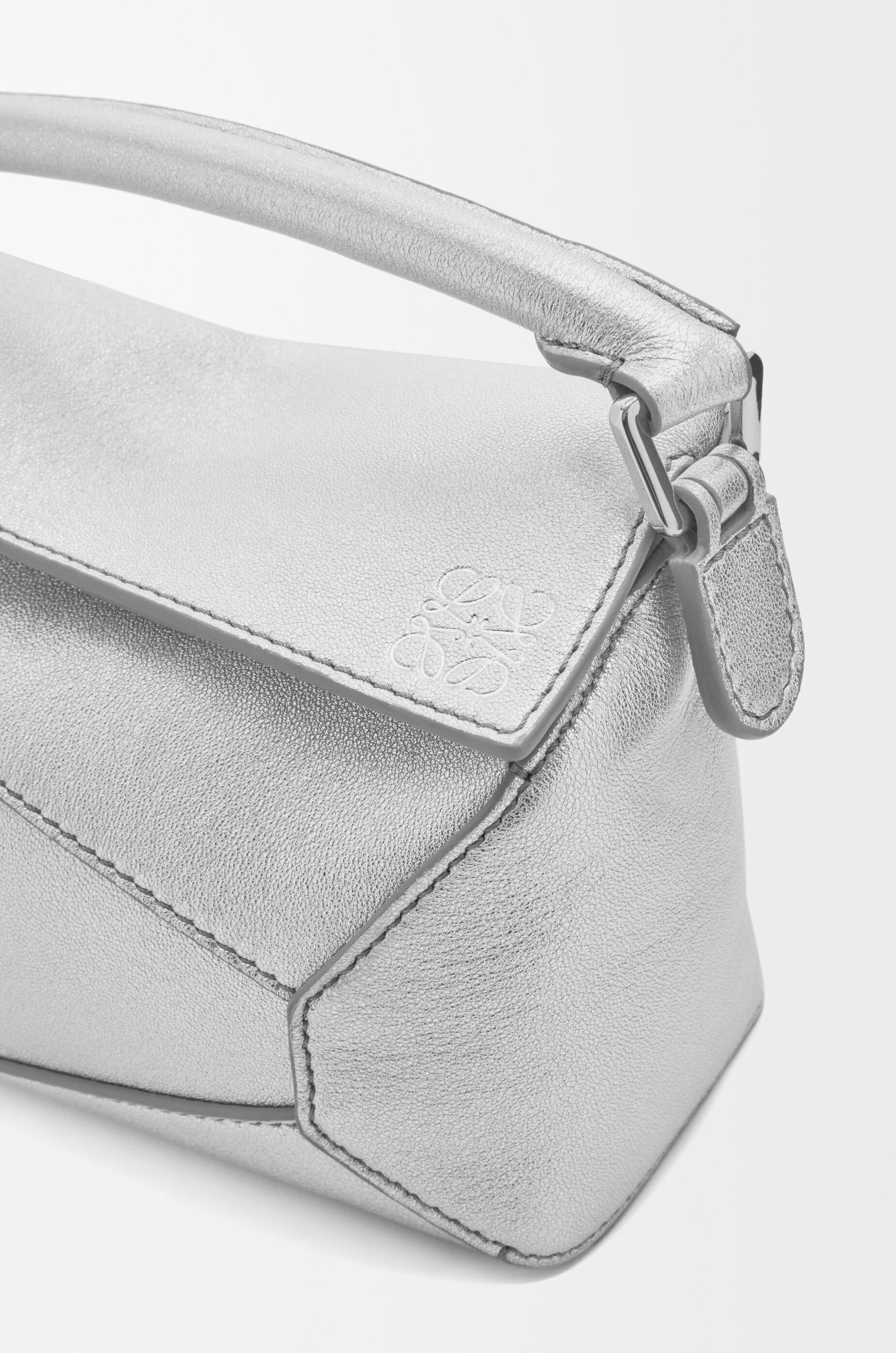 Mini Puzzle Edge bag in laminated lambskin Silver - LOEWE