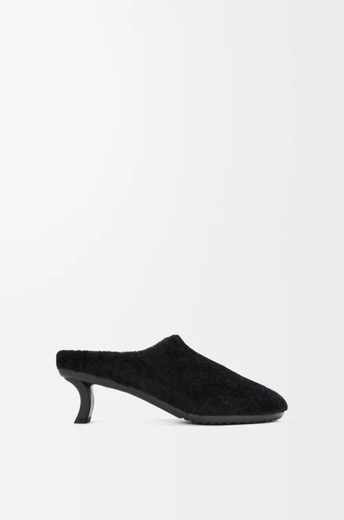 LOEWE Dive mule in shearling Black