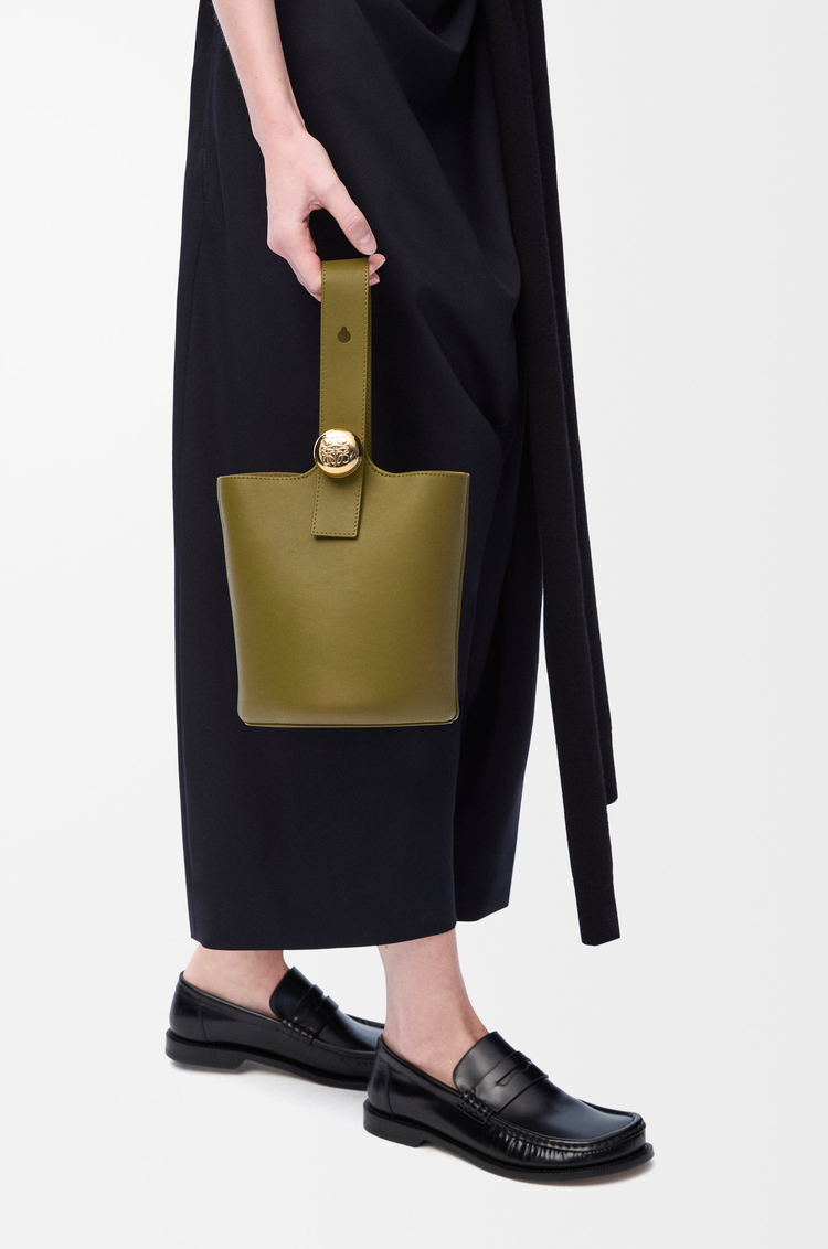 LOEWE Mini Pebble bucket in smooth calfskin Olive