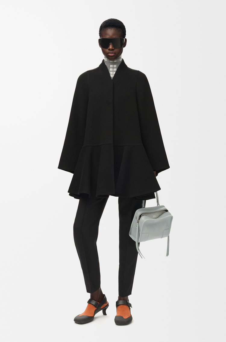 LOEWE Abrigo corto en lana y cashmere Negro