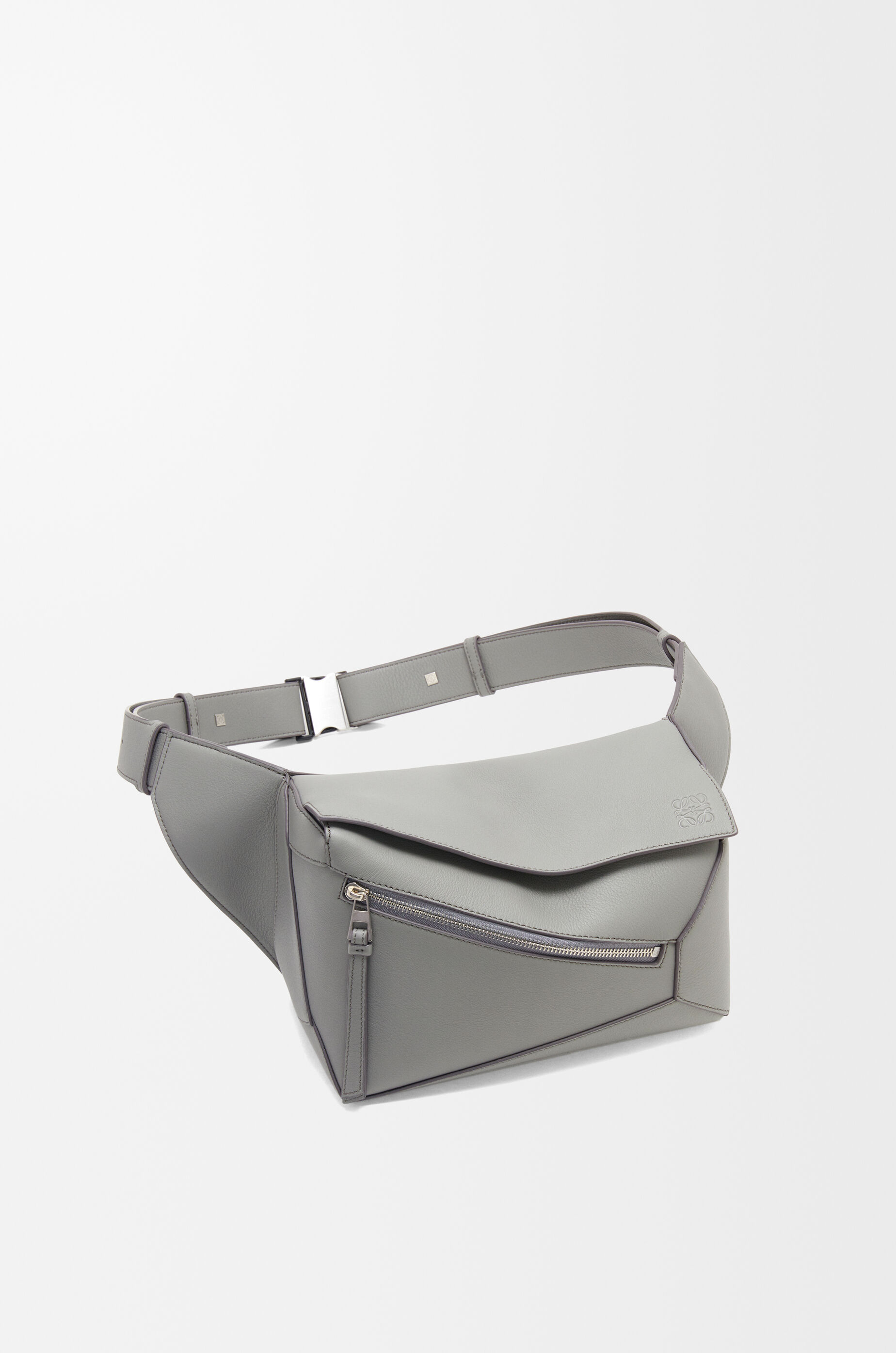 パズル バムバッグ スモール(クラシックカーフ) グレー - LOEWE パズル バムバッグ スモール(クラシックカーフ) グレー - LOEWE