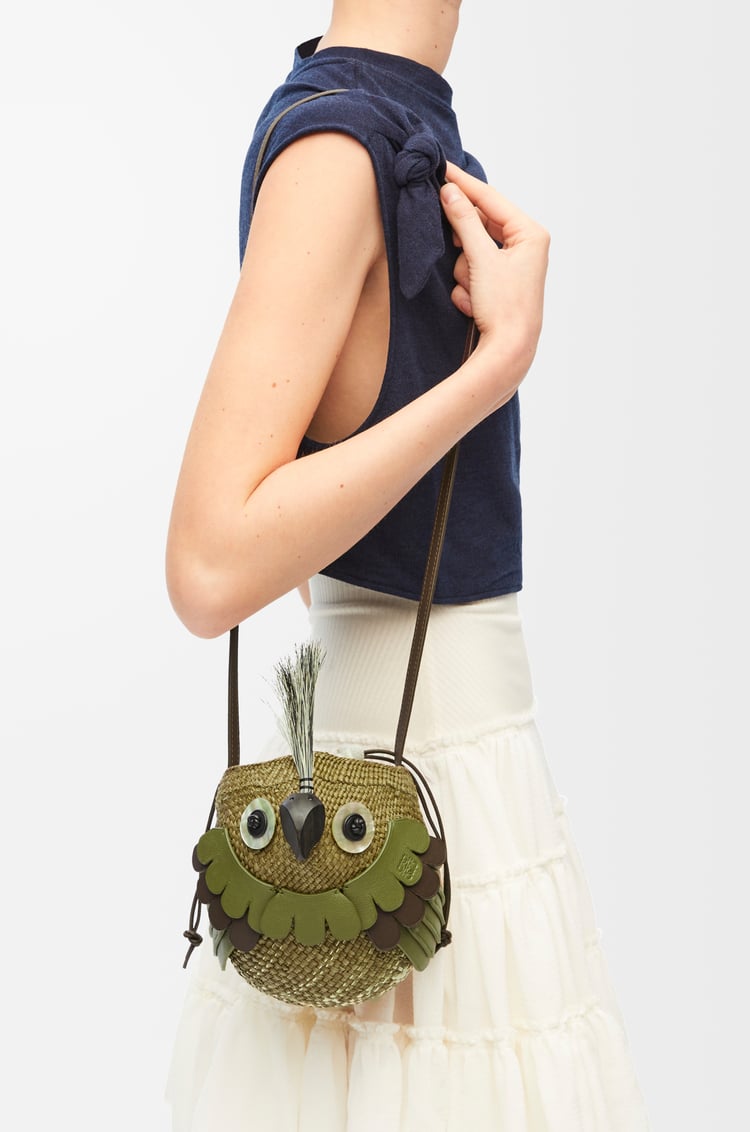 LOEWE Bird bag in iraca palm and calfskin Natural/Olive