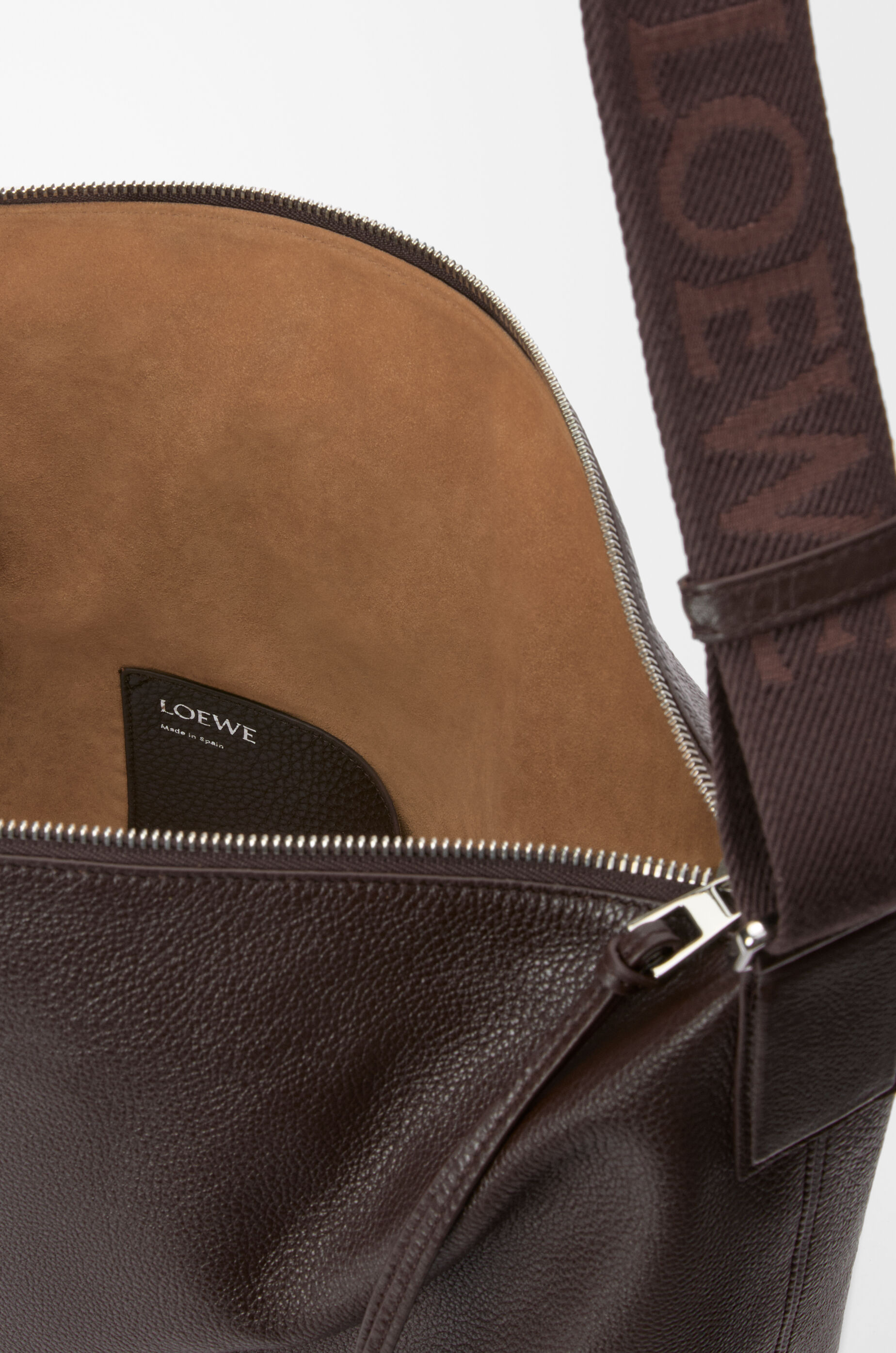 キュービィ クロスボディバッグ（サプルグレインカーフ） レッド