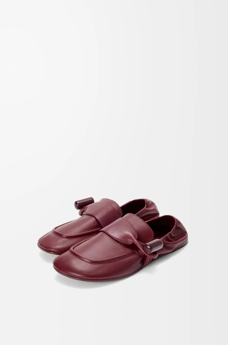 LOEWE Mocassins Toggle en cuir de veau lisse brillant Rouge Brûlé