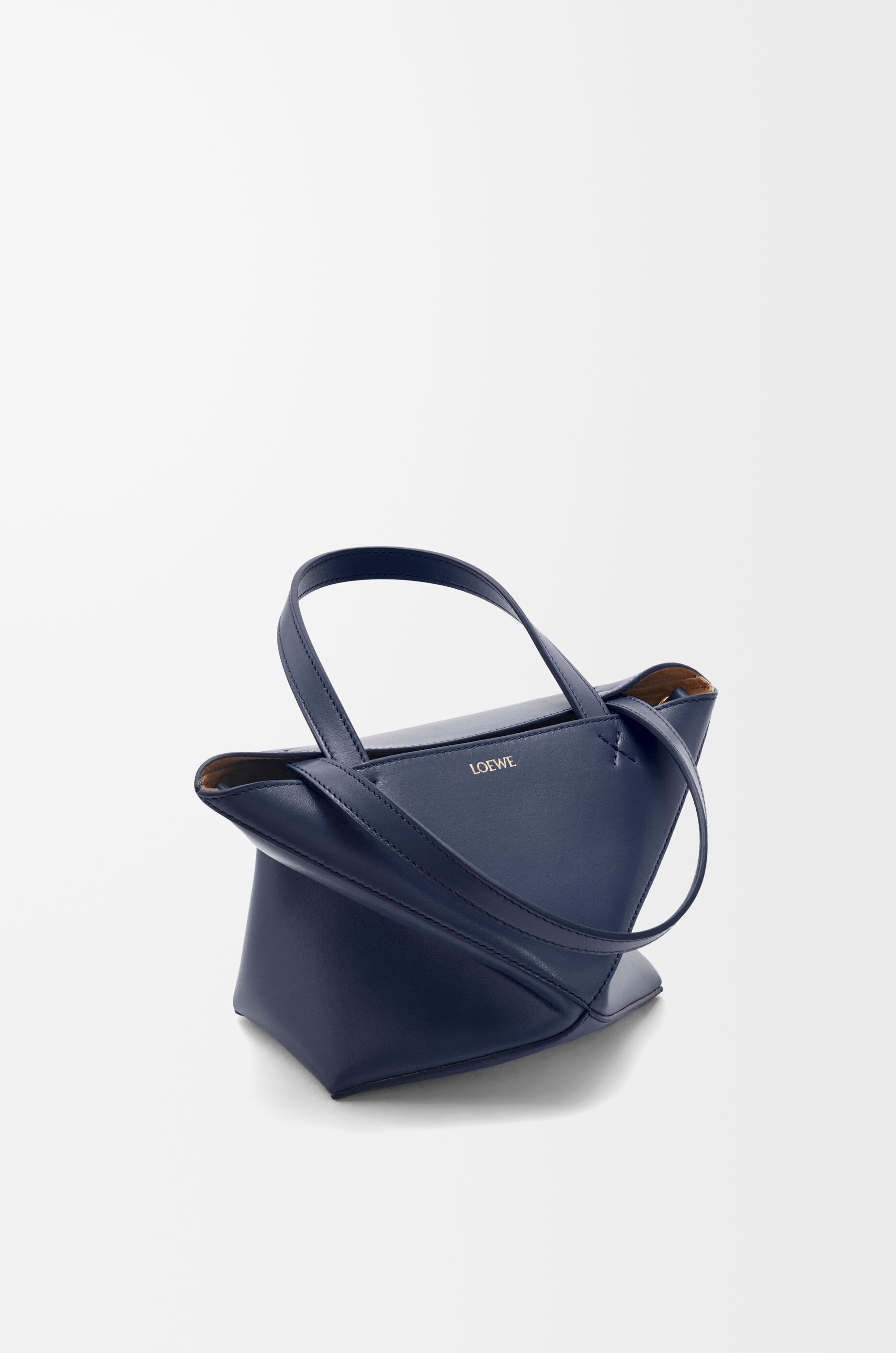 パズルフォルドトート ミニ（シャイニーカーフ） ブルー - LOEWE