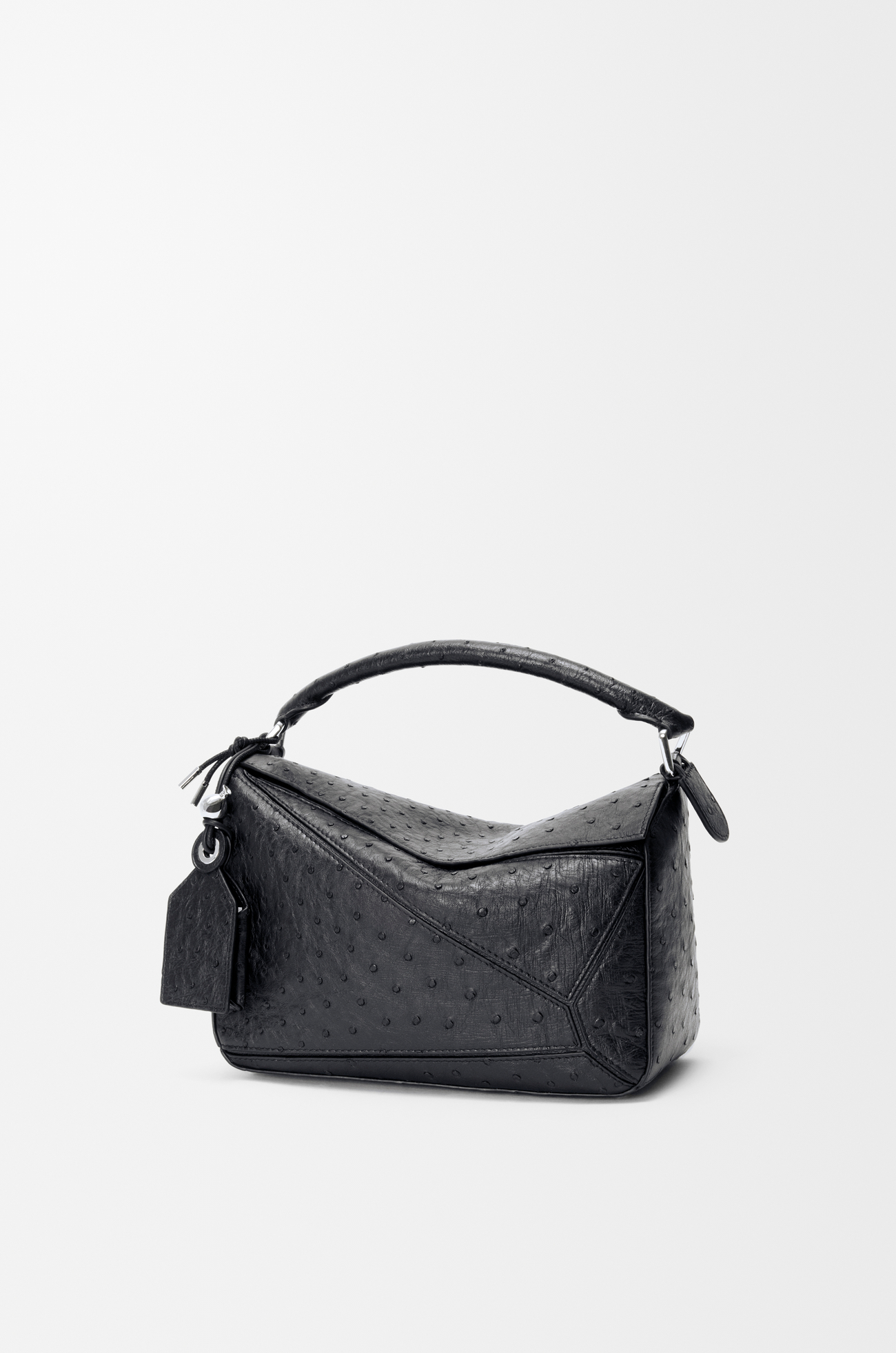 LOEWE Bolso Puzzle Featherlight pequeño en piel de avestruz Negro