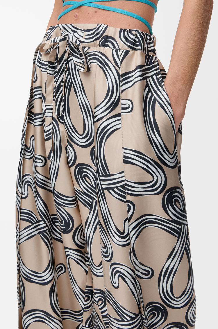 LOEWE ストレッチ トラウザーズ（シルク） ベージュ/ブラック