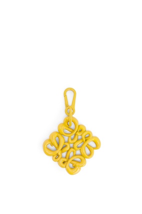 LOEWE Inflated Anagram charm in metal Yellow