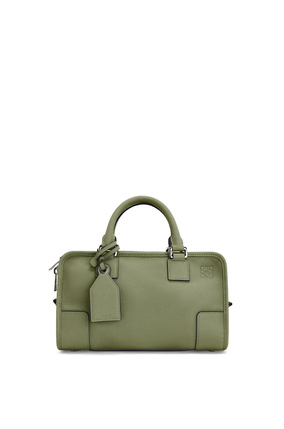 人気ブランドのおすすめのハンドバッグはLOEWEのアマソナ 28 バッグ(ソフト グレイン カーフスキン)
