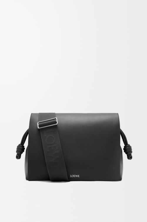 LOEWE Bolso Flamenco Satchel en piel de ternera Negro