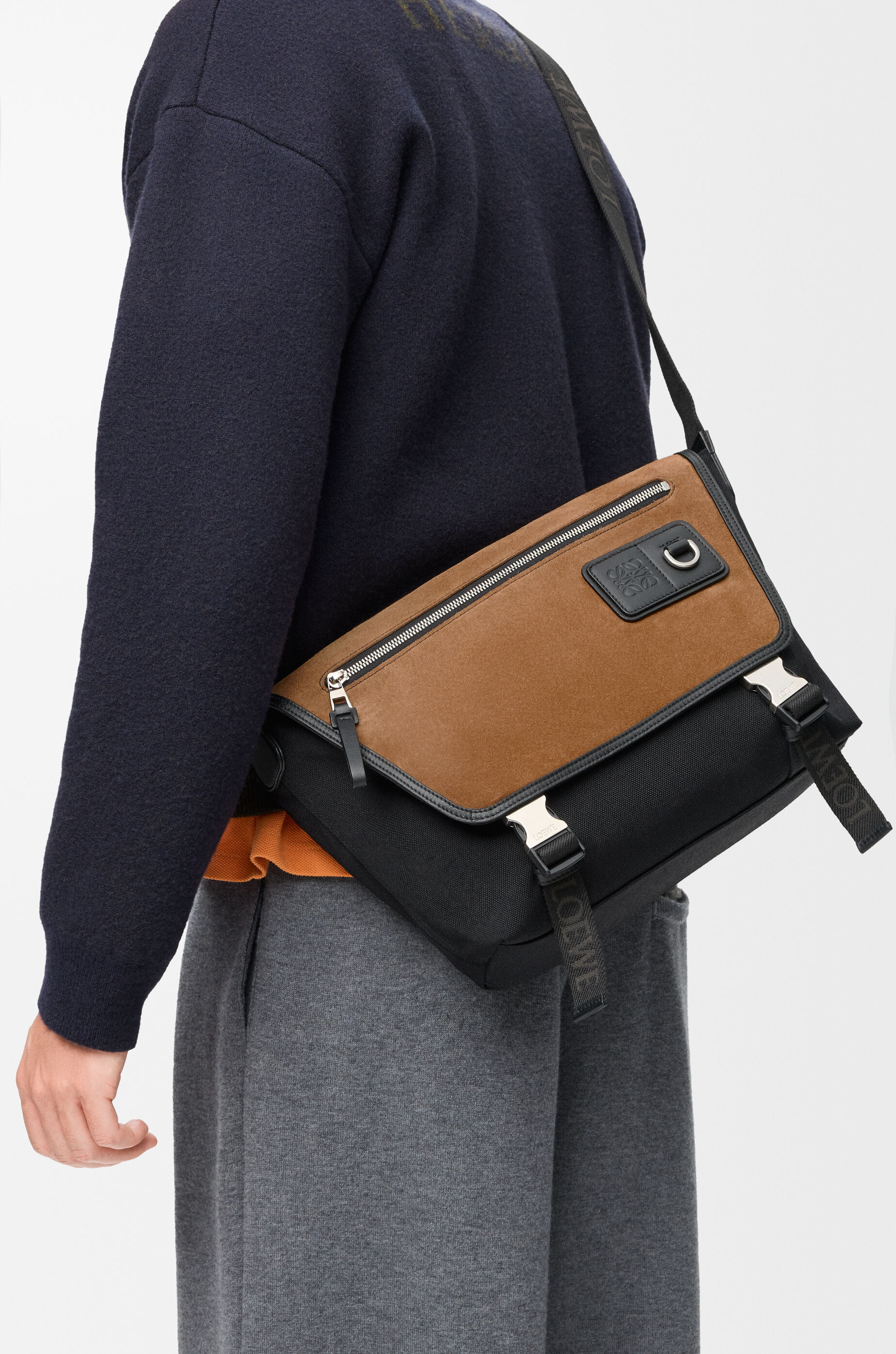 Medium Flex messenger in canvas and suede Black - LOEWE