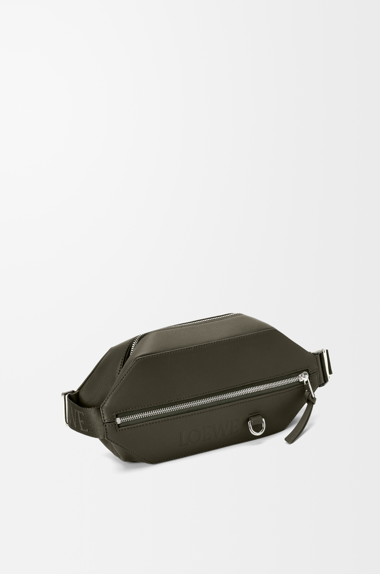 LOEWE Slingbag Convertible in pelle di vitello classica Verde Kaki Scuro