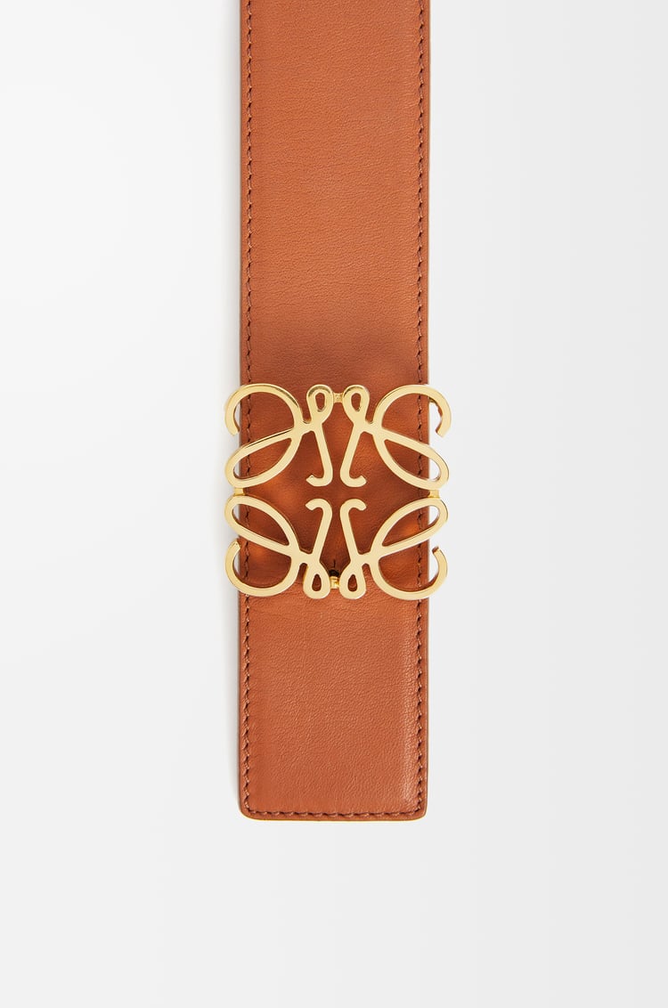 LOEWE Cinturón reversible Anagram en piel de ternera lisa Bronceado/Negro/Dorado