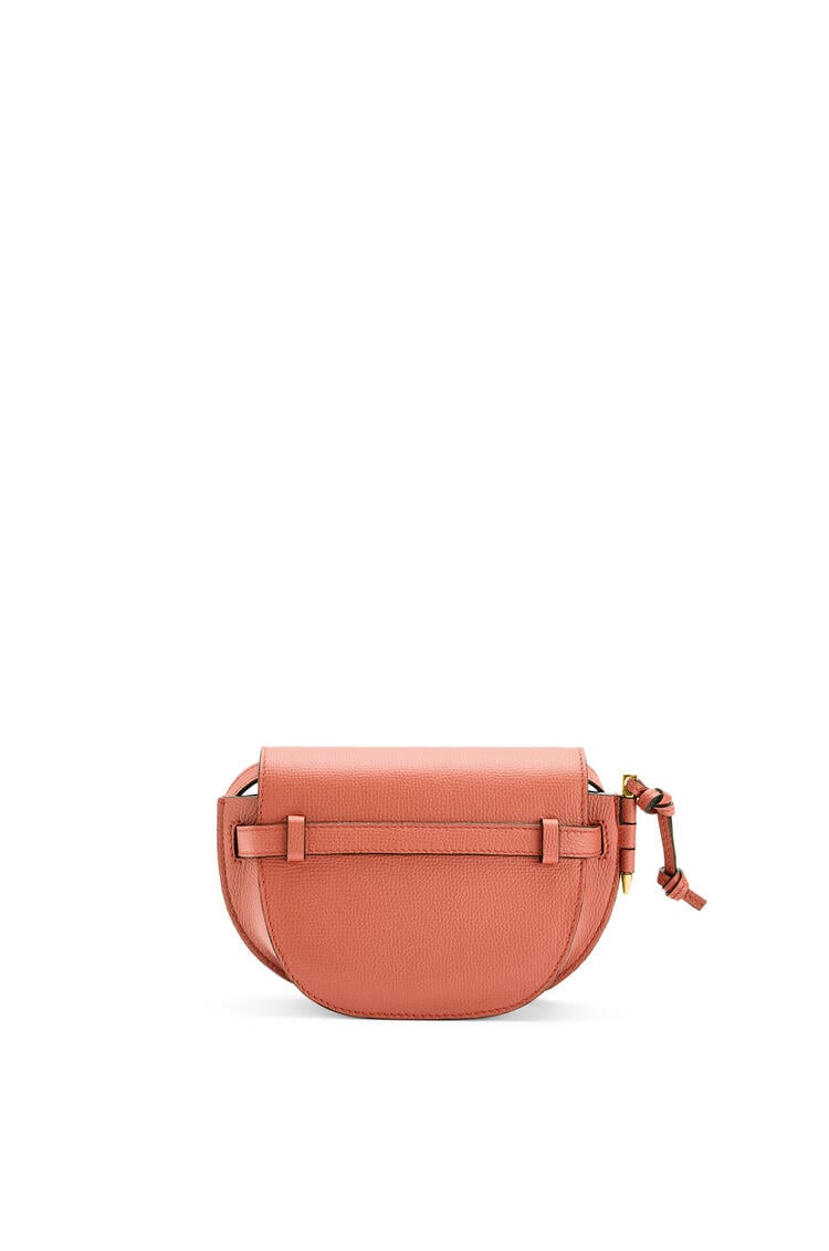 LOEWE Mini Gate dual bag in pebble grain calfskin Pink Tulip pdp_rd