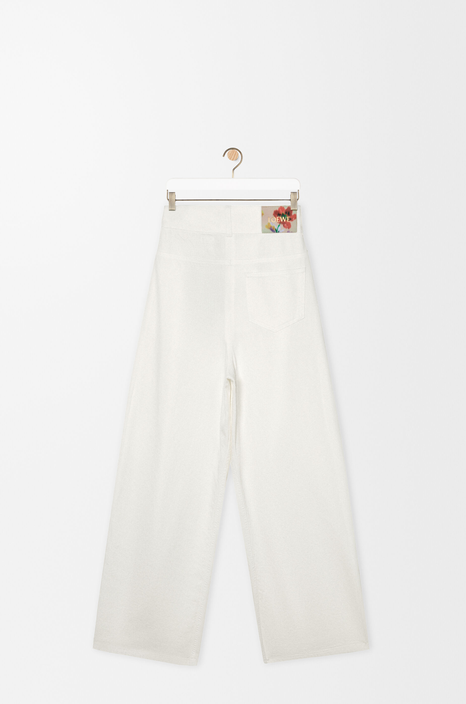 【新作！売切れ前に！】LOEWE ラップ ジーンズ ホワイト Anagram baggy jeans in denim White - LOEWE