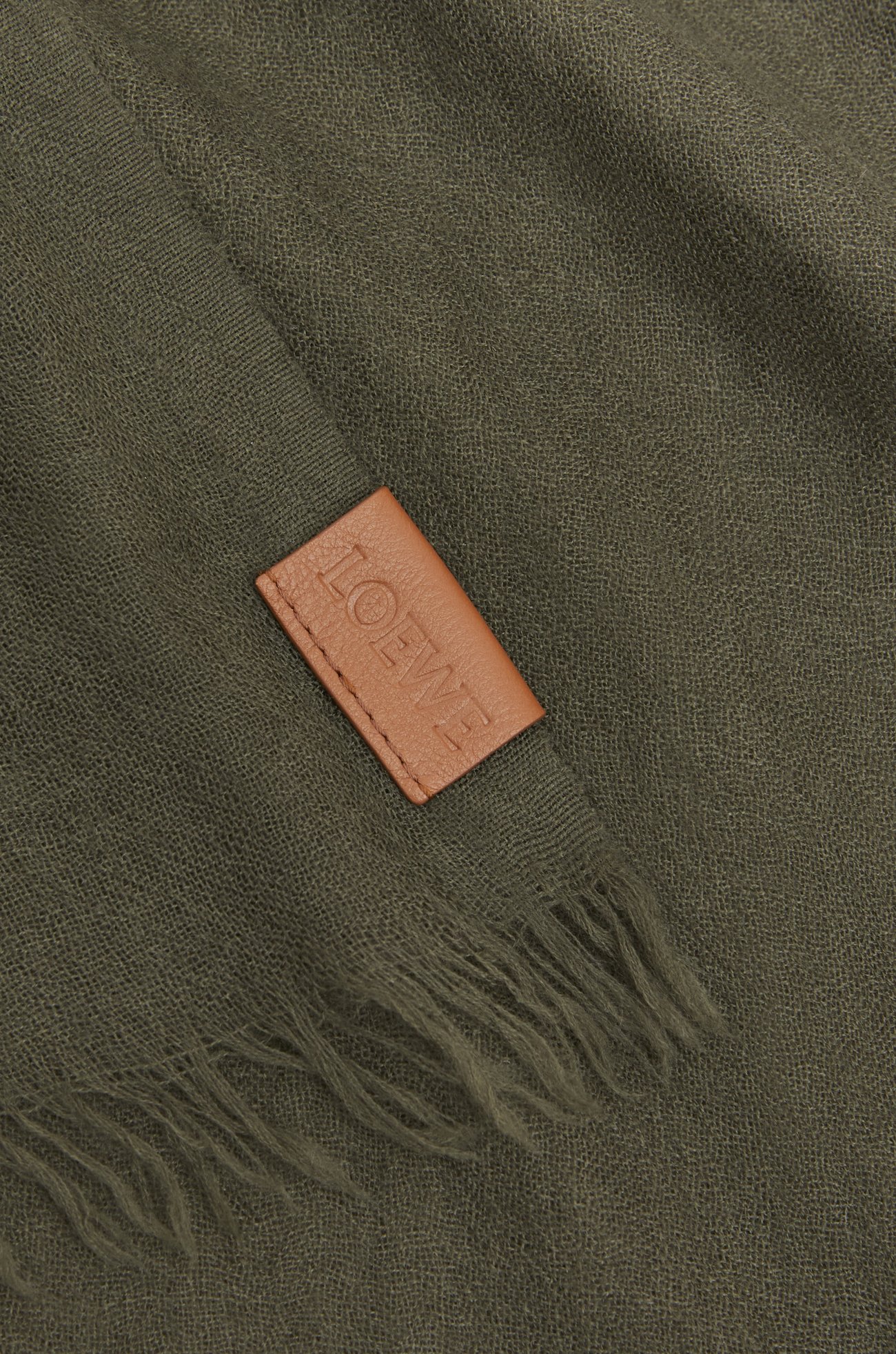 LOEWE 羊绒围巾 茶叶沫釉