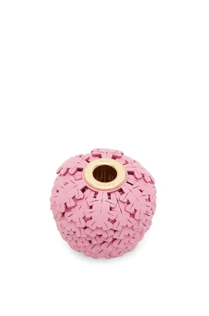 LOEWE Flower charm in classic calfskin Cotton Candy  plp_rd