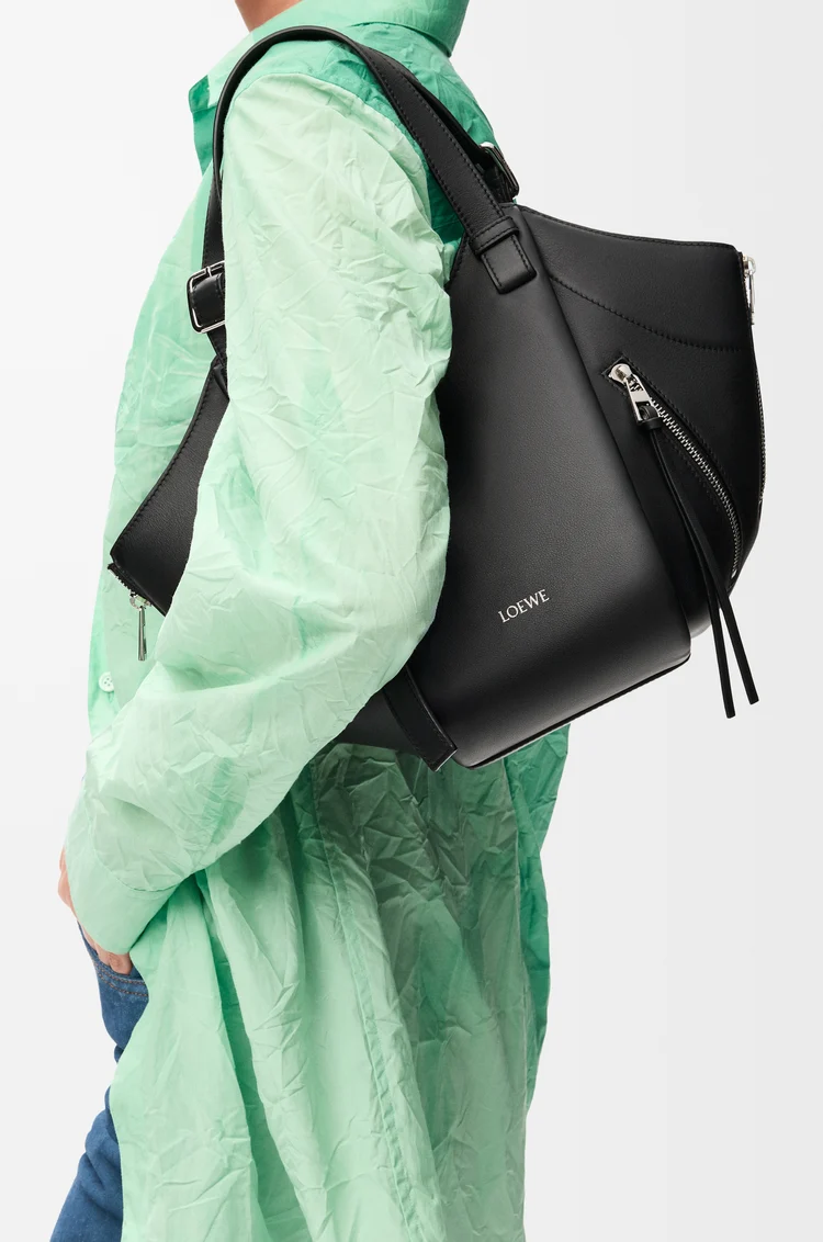 LOEWE 经典牛皮革 Hammock Flip 手袋 黑色