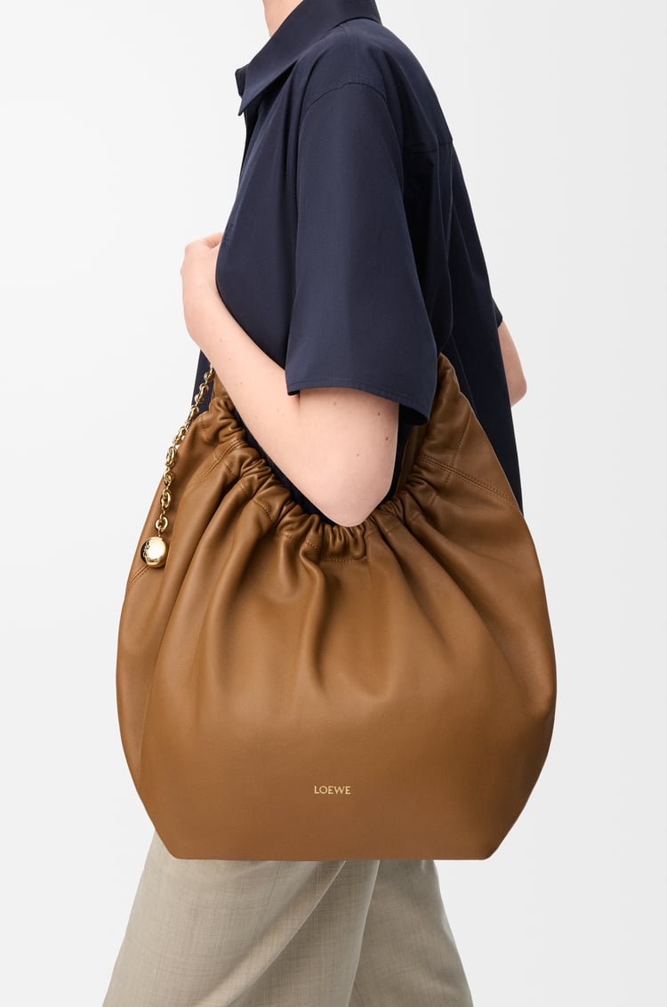 LOEWE Medium Squeeze bag in mellow nappa lambskin Oak