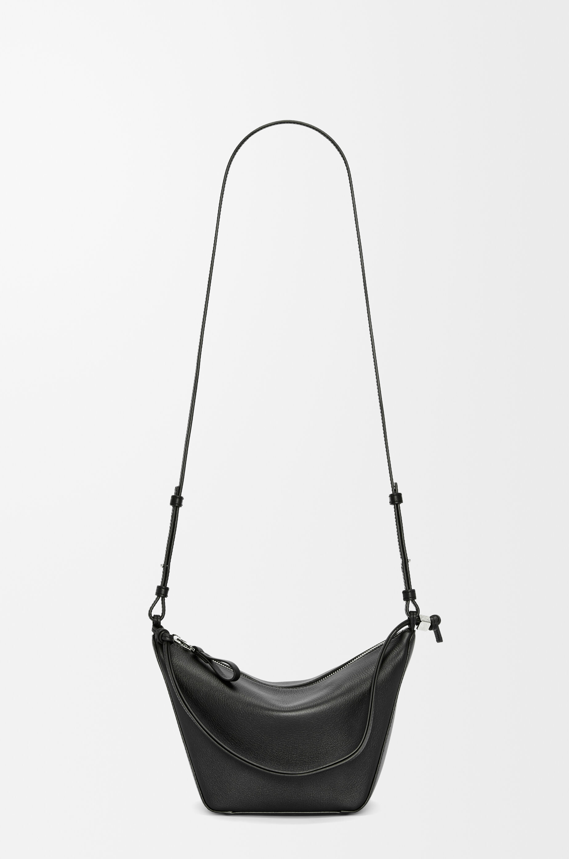 LOEWE Mini Hammock hobo in classic calfskin Black