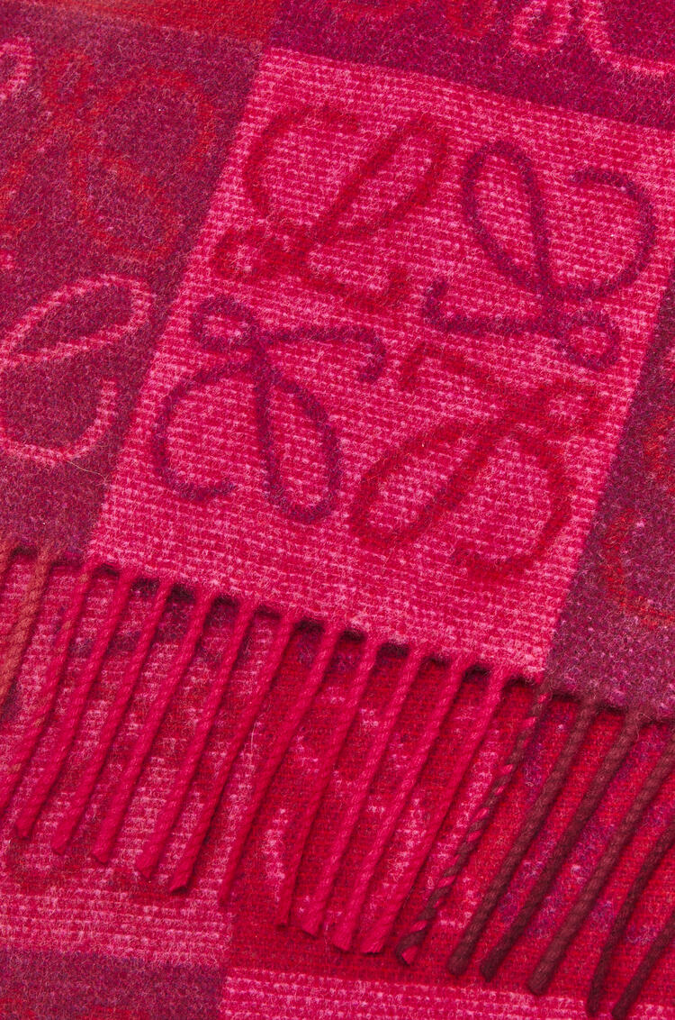 LOEWE Anagram scarf in wool and cashmere Burgundy/Fuchsia