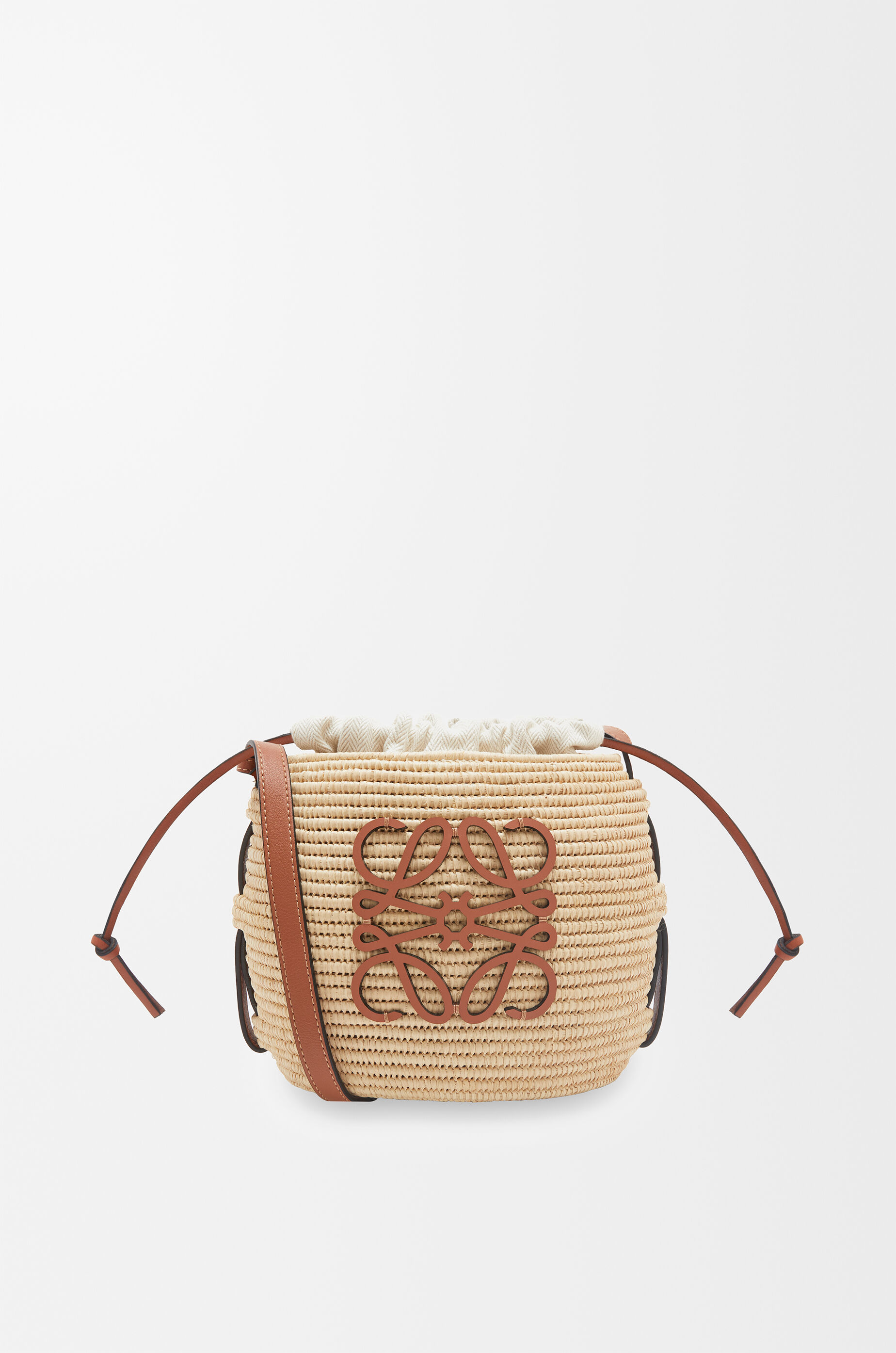 バスケットバッグ ラージ（ヤシの葉&カーフ） ベージュ - LOEWE