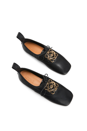 LOEWE Zapato derby en suave piel de cordero con Anagrama Negro plp_rd