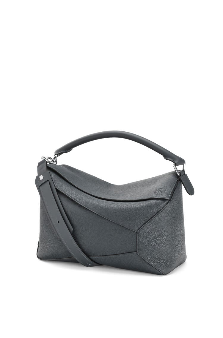 LOEWE Large Puzzle Edge bag in grained calfskin Anthracite pdp_rd