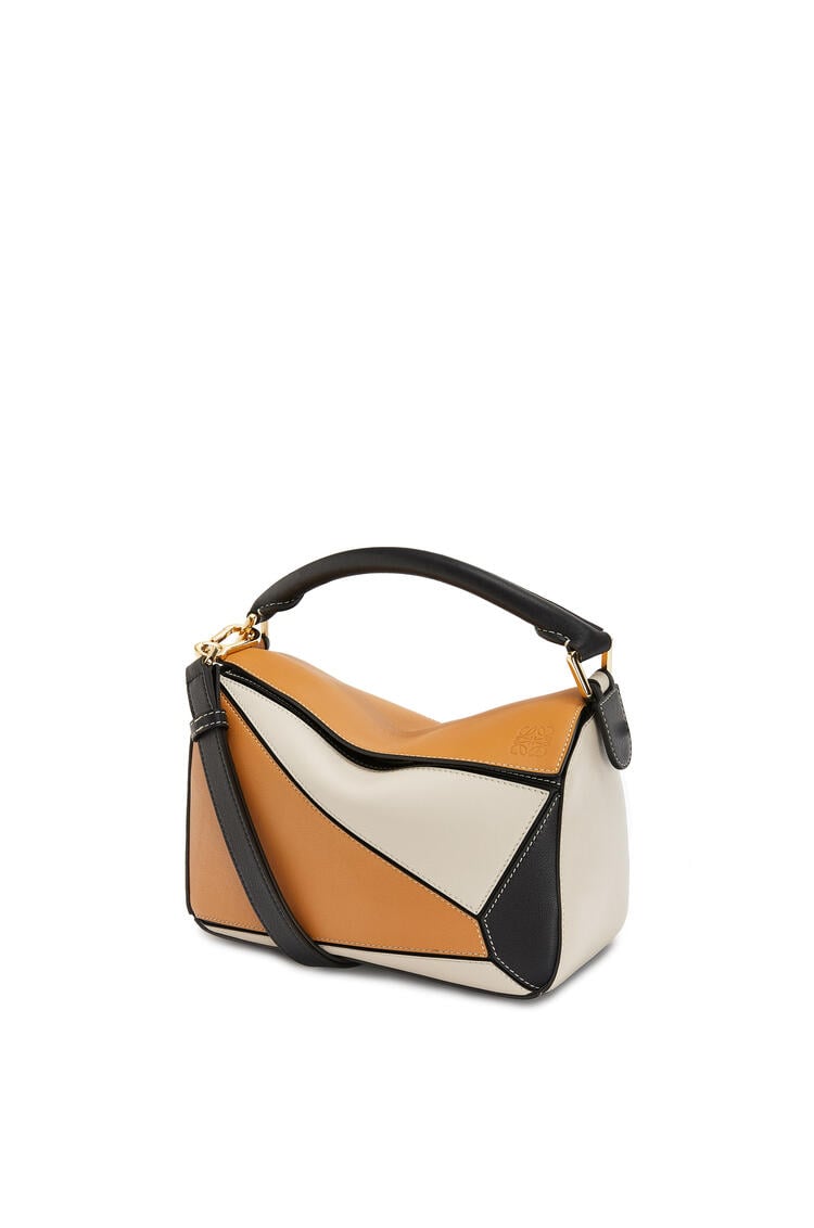 LOEWE Small Puzzle bag in classic calfskin Amber/Light Oat pdp_rd