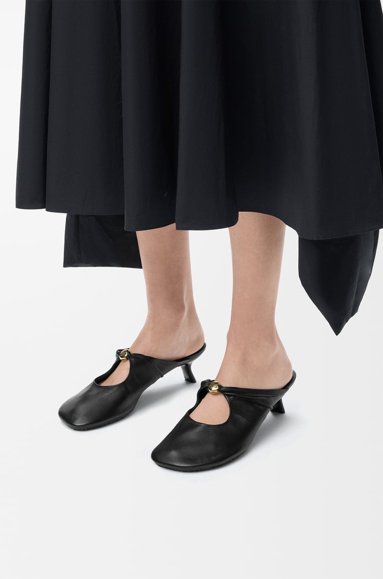 LOEWE ペブル ソフト ミュール（ナパラム） ブラック