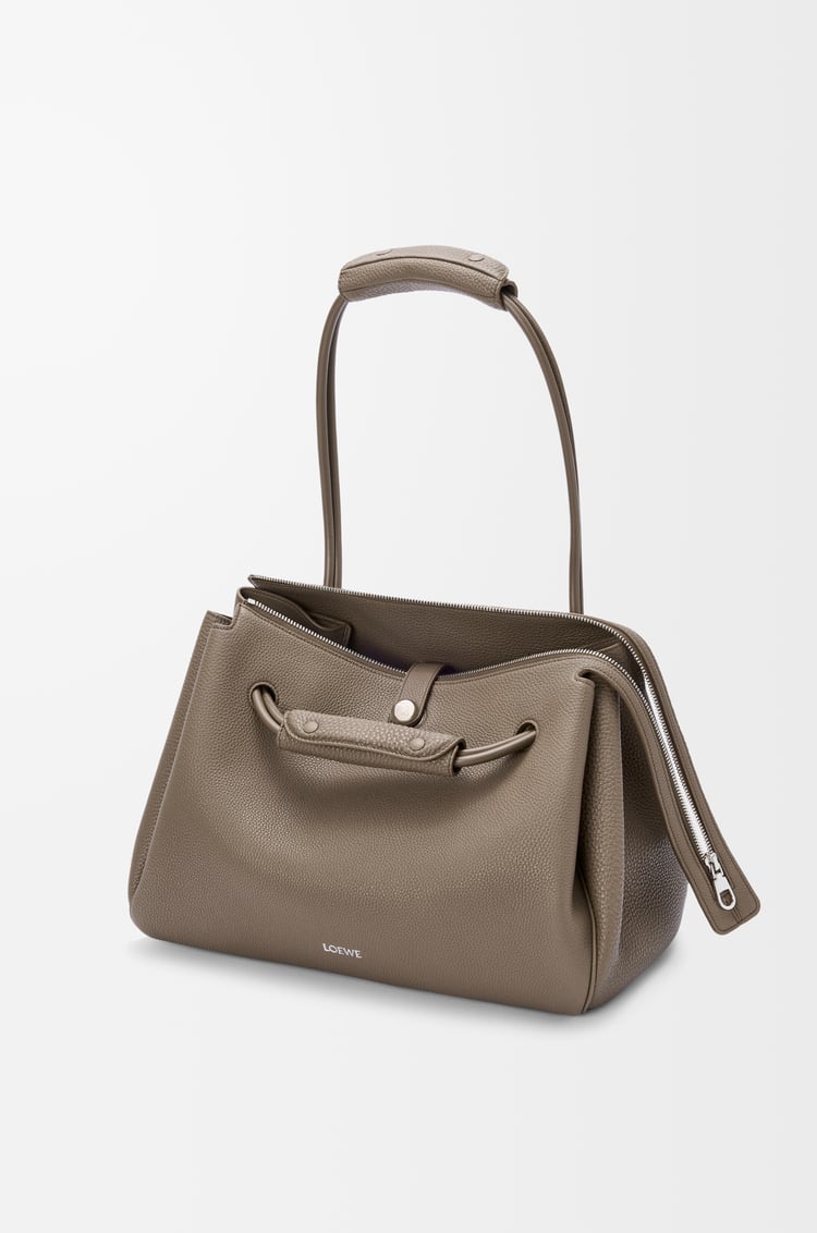 LOEWE マドリードバッグ ラージ（サプルグレインカーフ） トープ