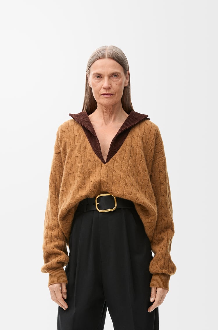 LOEWE Rounded soft belt in classic calfskin Black/Vintage Brass