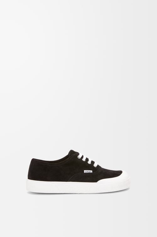 LOEWE Zapatilla Terra Vulca con cordones en ante Negro plp_rd