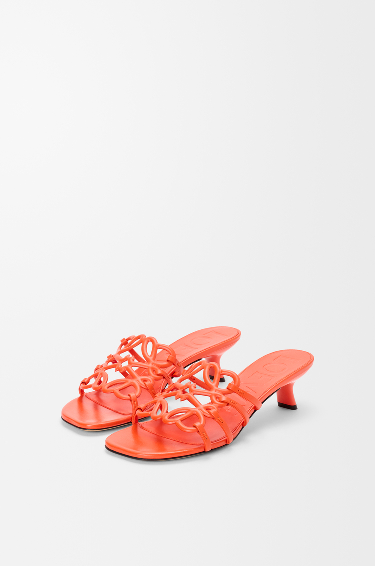 LOEWE 柔软牛皮革 Petal Anagram 凉鞋 深红色