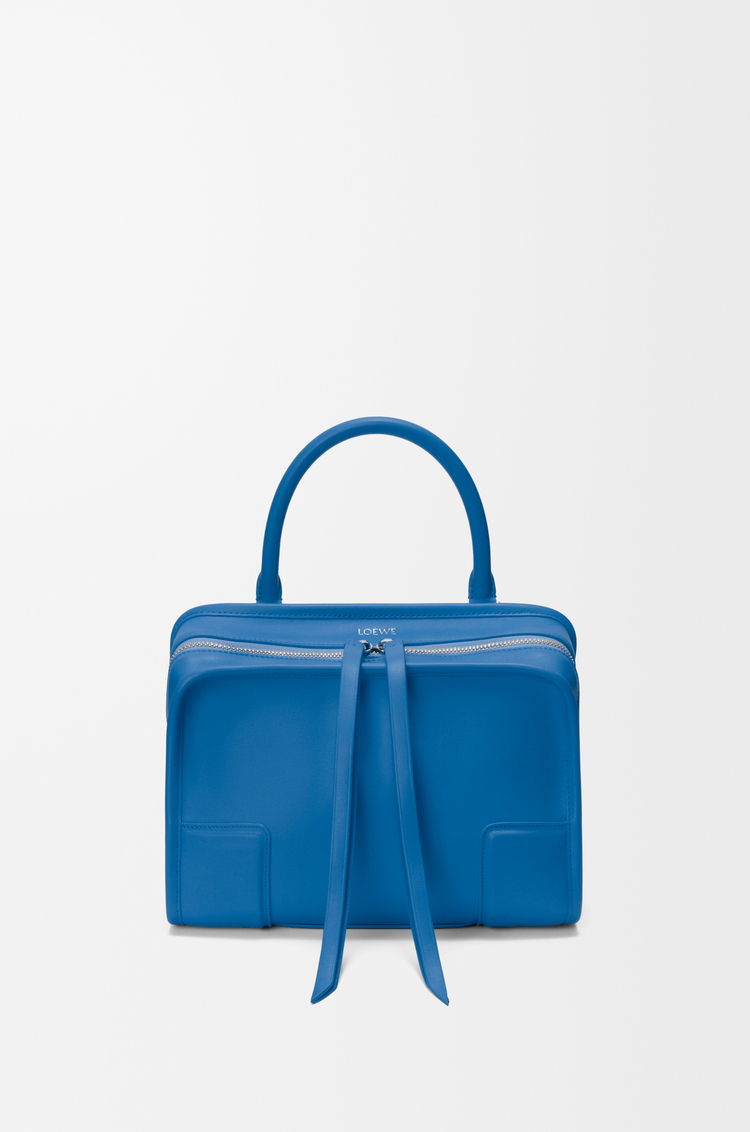 LOEWE Bolso Amazona 180 pequeño en piel de ternera suave Azur Real