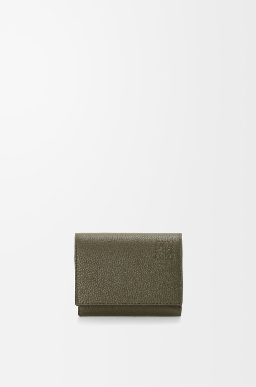 Trifold wallet in soft grained calfskin