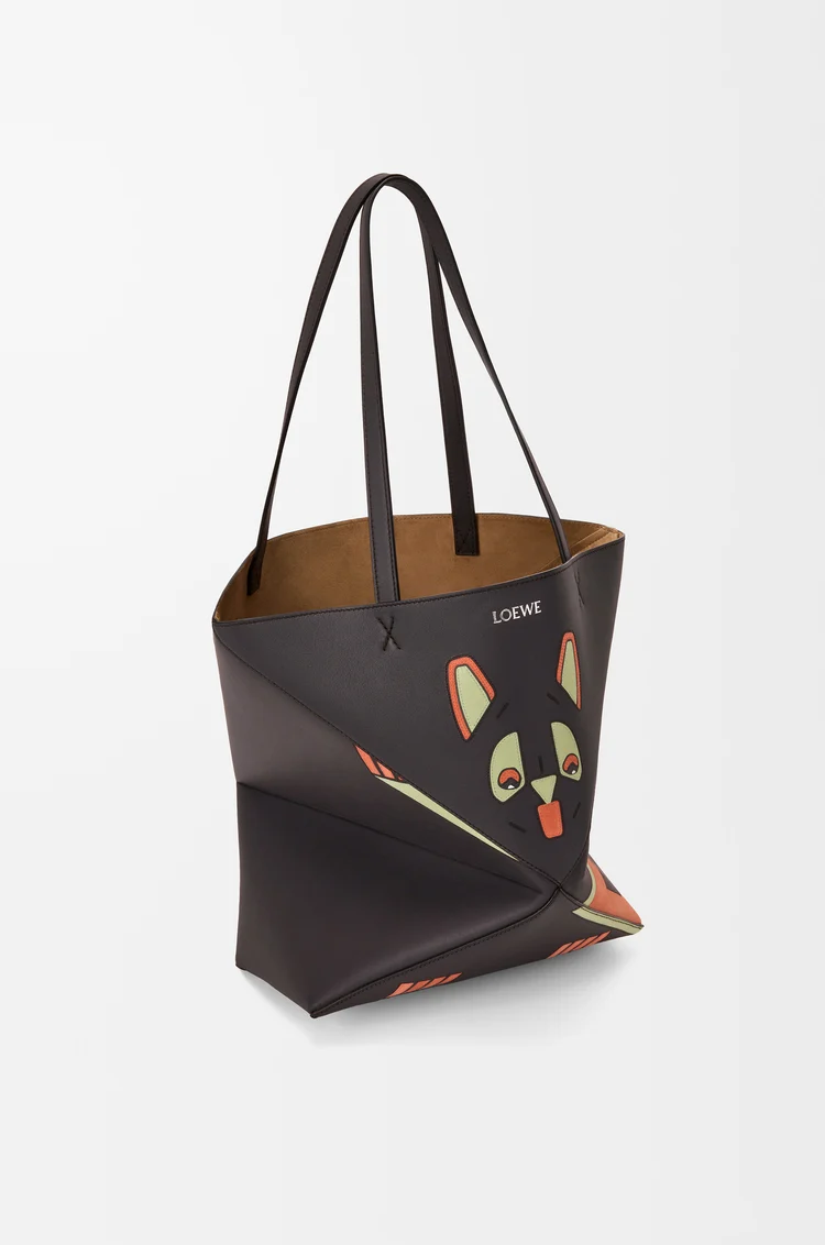 LOEWE フューチャリスト キャット パズルフォルド トート ミディアム（ナパカーフ） ダークトープ
