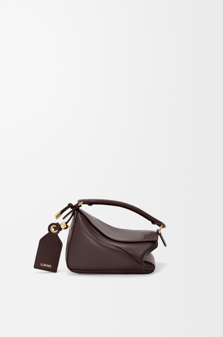 LOEWE Bolso Featherlight Puzzle mini en piel napa de cordero Brownie Oscuro