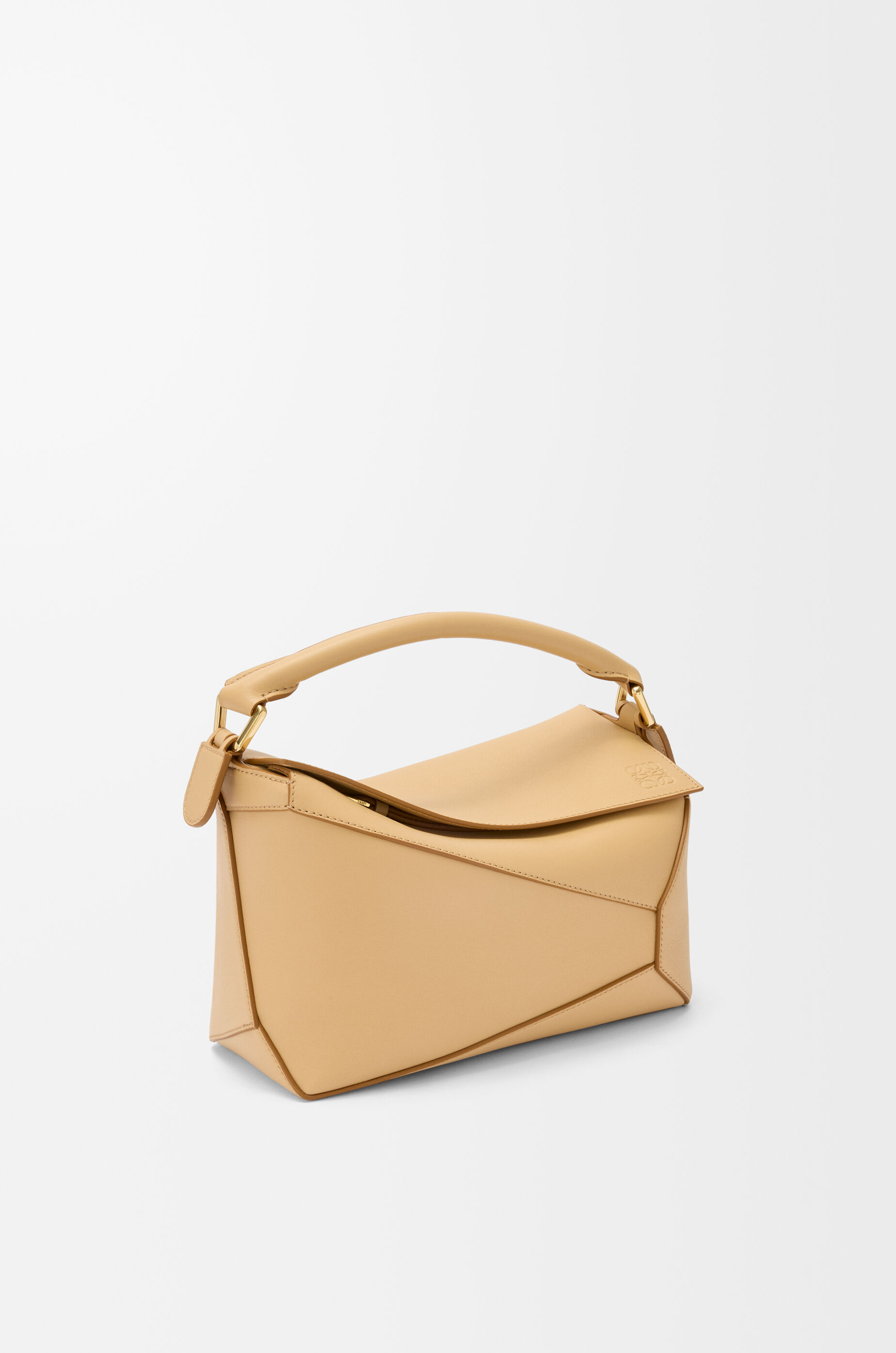 ★LOEWE★クラシックカーフスキンパズルエッジバックスモール★ パズルバッグ スモール（クラシックカーフ） ベージュ - LOEWE